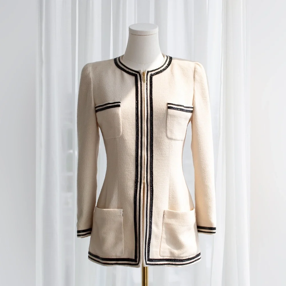 Chanel Vintage S/S 1995 Ivory Ecru Black Gold Zip Tweed 95P Jacket - Picture 5 of 15